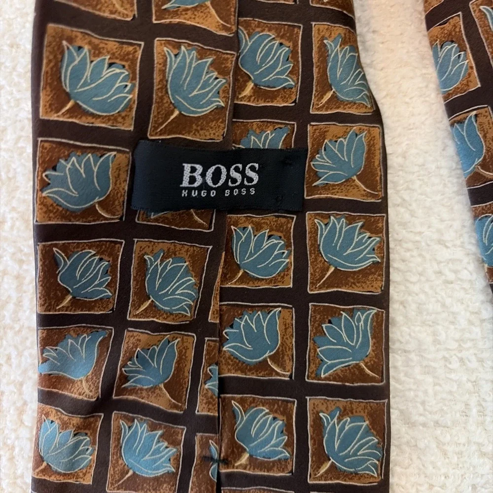 mens vintage Hugo Boss classic 100% all silk Retro luxury floral neck tie Italy